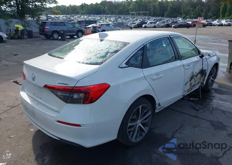 2024 Honda Civic Touring z USA, uszkodzony, nr VIN 2HGFE1F93RH317000